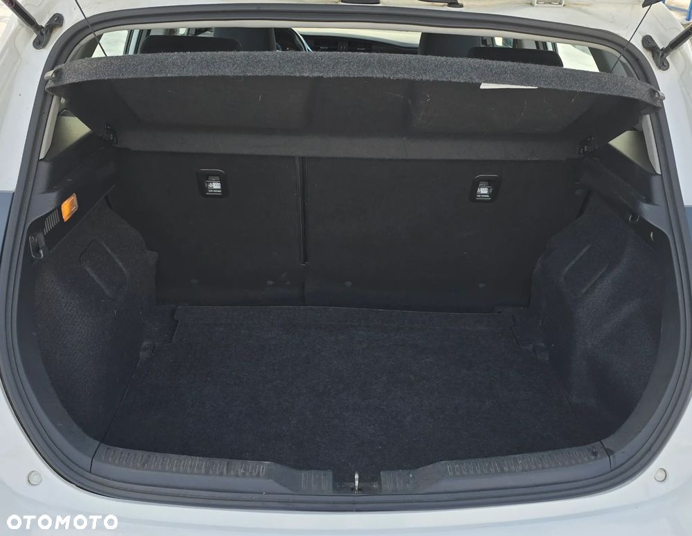 Toyota Auris 1.4 D-4D Active - 14