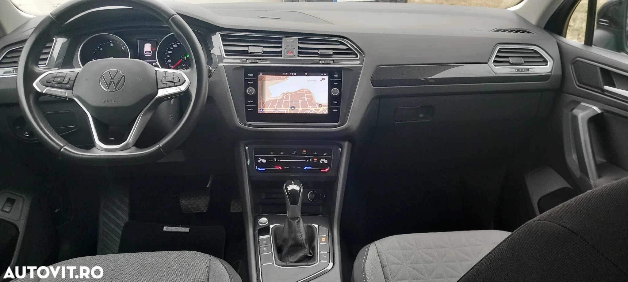 Volkswagen Tiguan - 17
