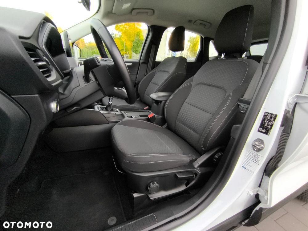 Ford Kuga - 16