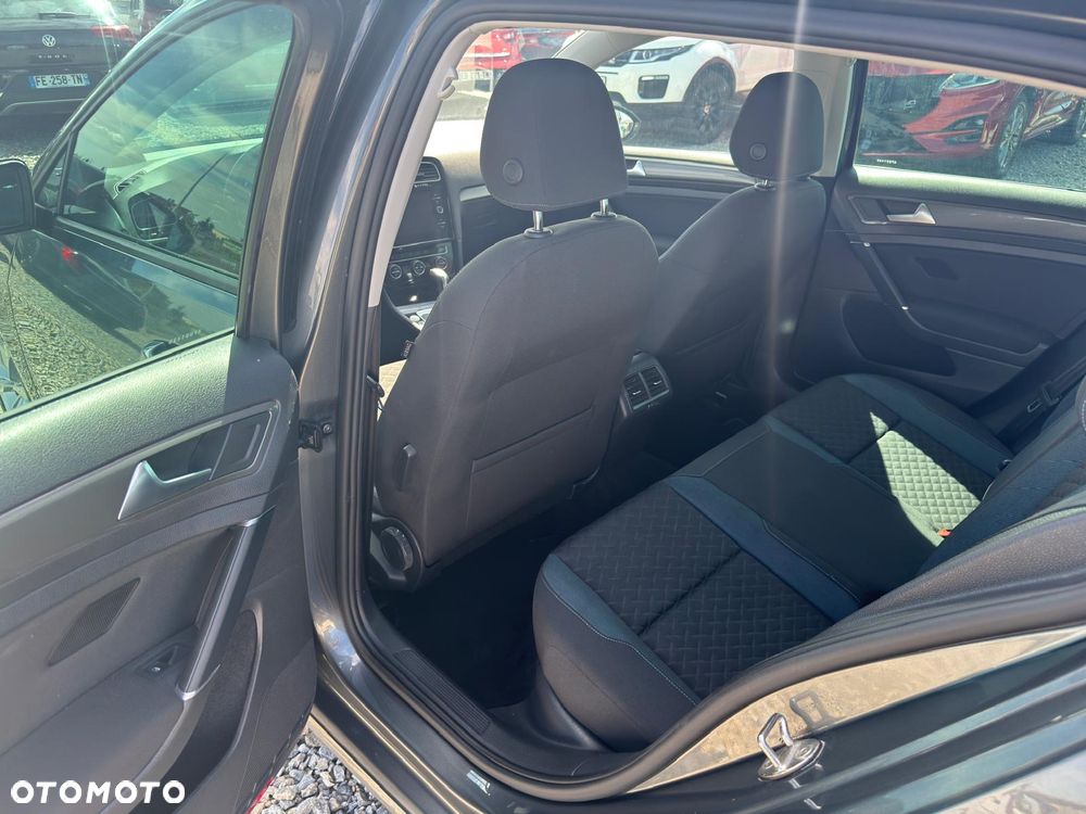 Volkswagen Golf 2.0 TDI SCR DSG IQ.DRIVE - 10