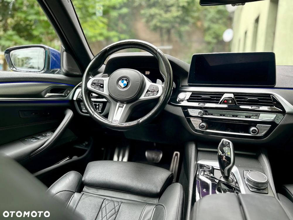 BMW Seria 5 540d xDrive mHEV M Sport sport - 15