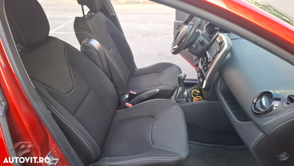 Renault Clio TCe Life - 15