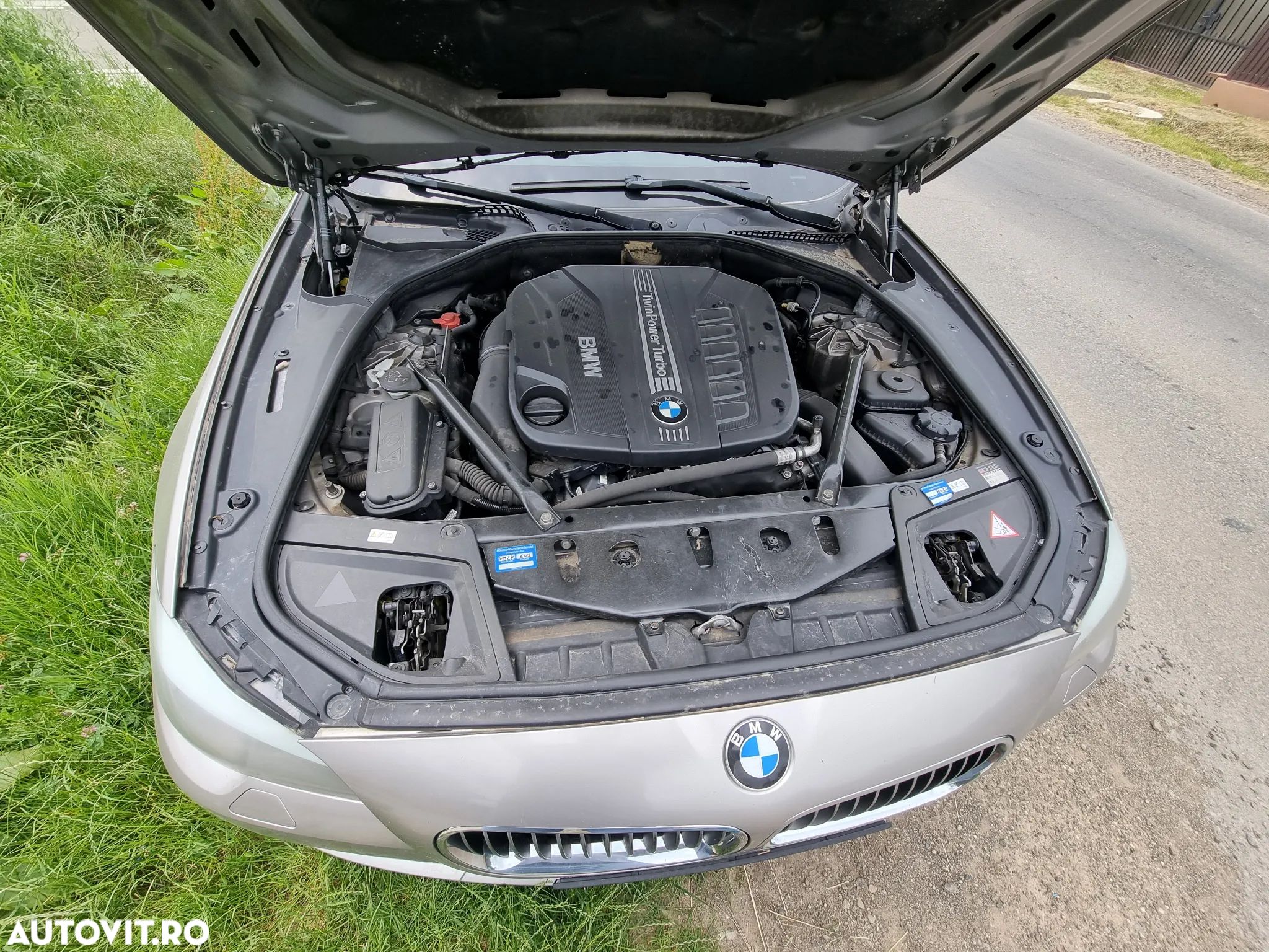 BMW Seria 5 530d xDrive Touring - 1