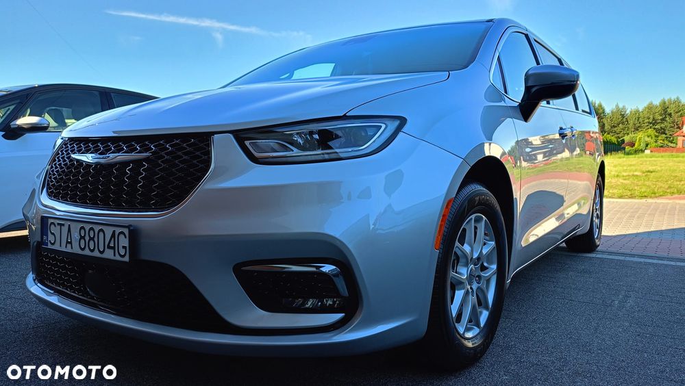 Chrysler Pacifica - 18