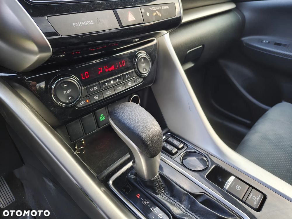Mitsubishi Eclipse Cross - 10