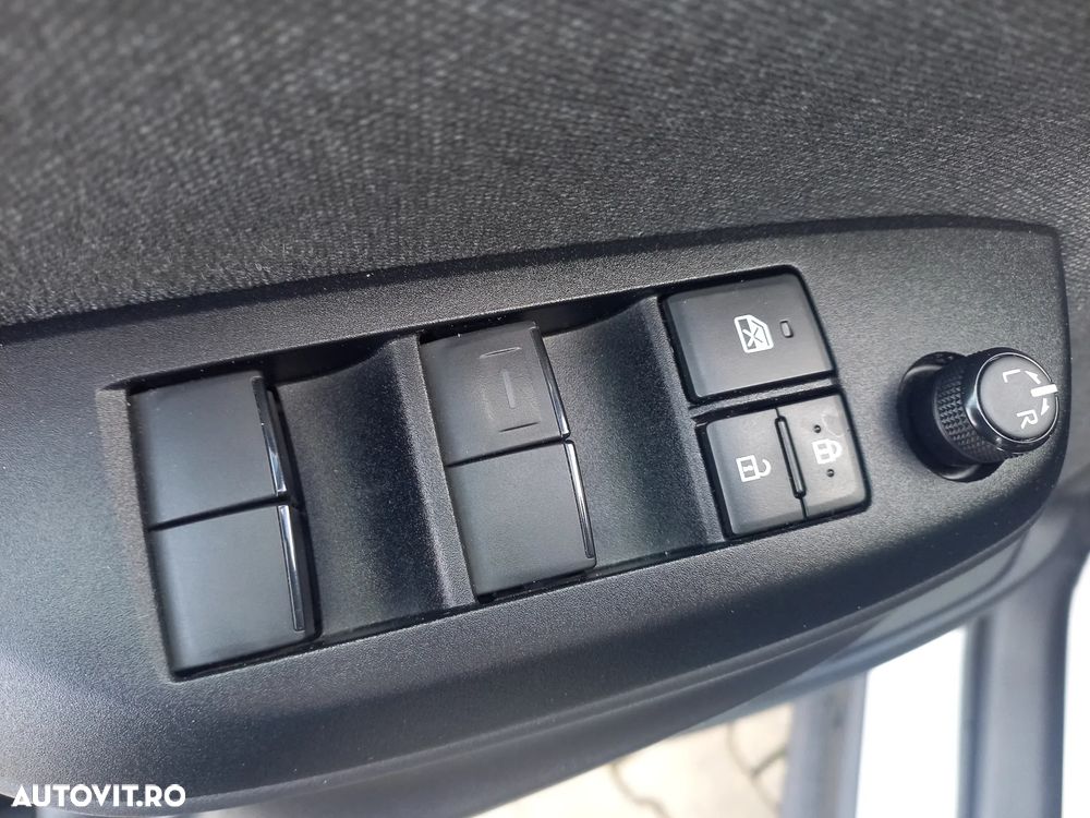 Toyota Yaris 1.5 MT Dynamic - 12