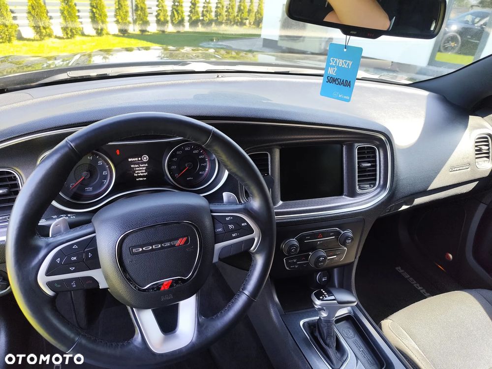 Dodge Charger 5.7 R/T - 12