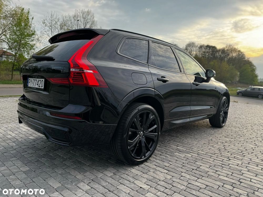 Volvo XC 60 B4 B Plus Dark - 4