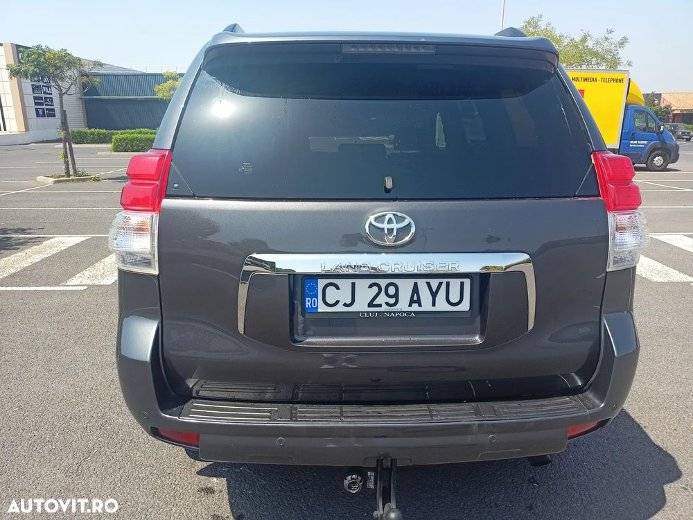 Toyota Land Cruiser 3.0l Turbo D-4D Aut. AVS 7 Locuri Luxury - 6