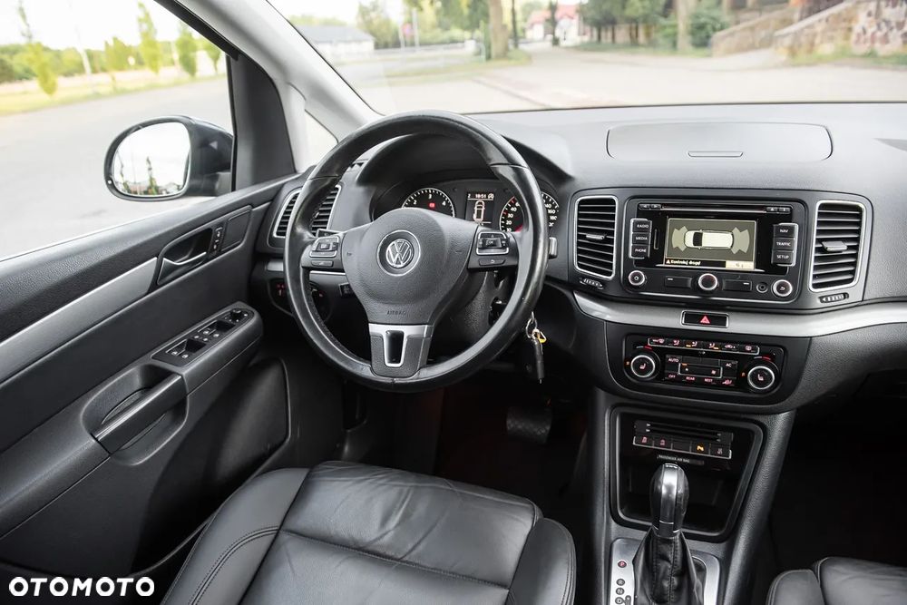 Volkswagen Sharan - 27