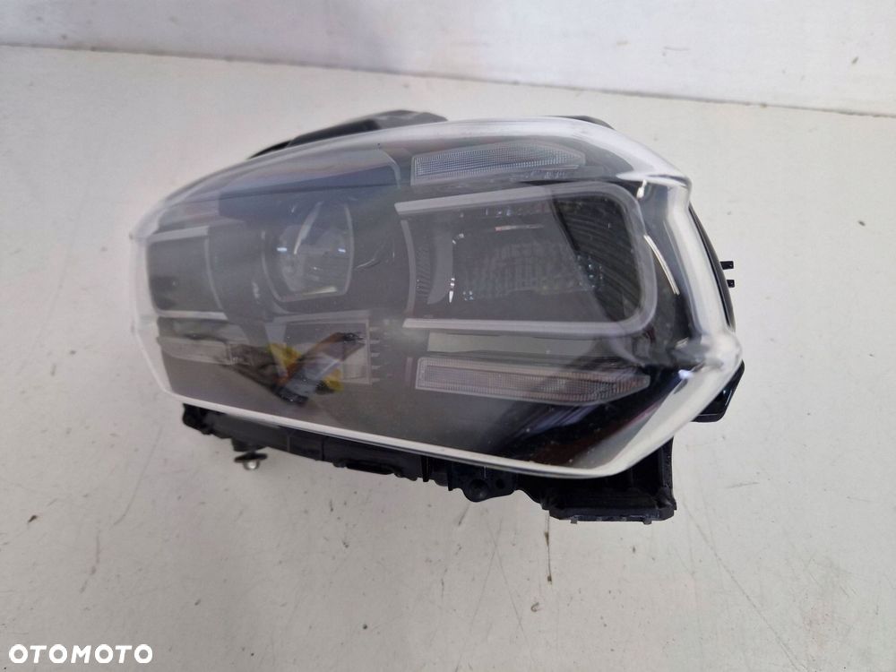 lampa prawy przód prawa przednia porsche taycan 9j1 eu - 2