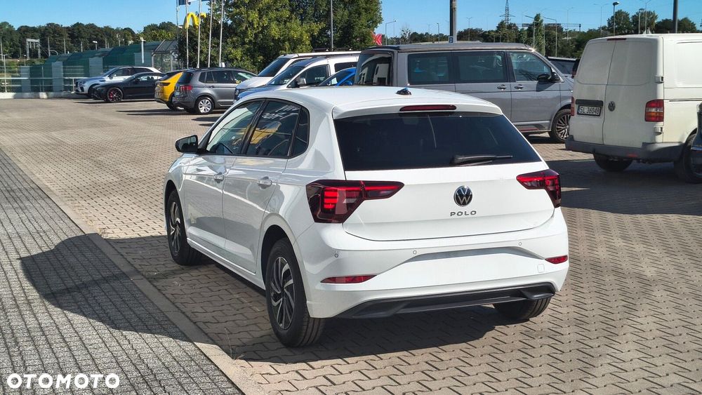 Volkswagen Polo - 8