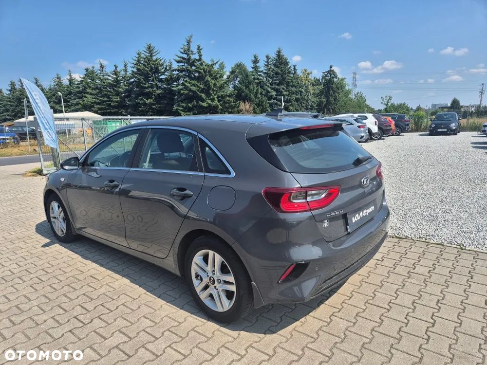 Kia Ceed 1.5 T-GDI M - 8