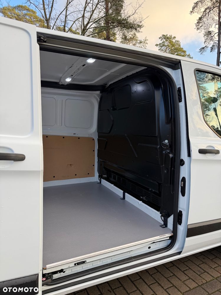 Ford Transit Custom - 12