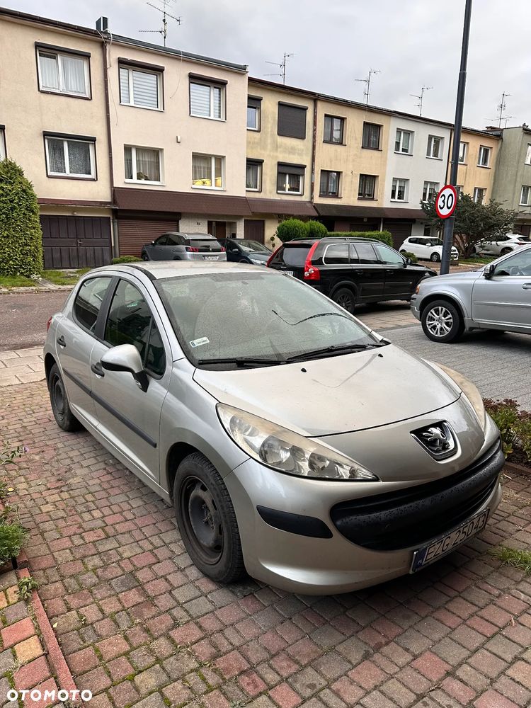 Peugeot 207 1.4 HDi Presence - 2