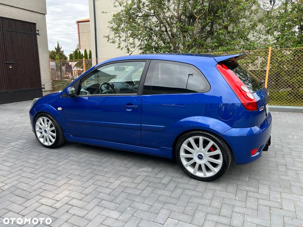 Ford Fiesta - 3