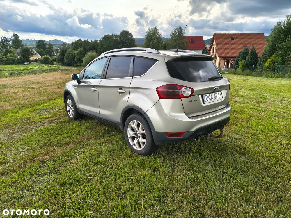 Ford Kuga 2.0 TDCi Titanium - 6