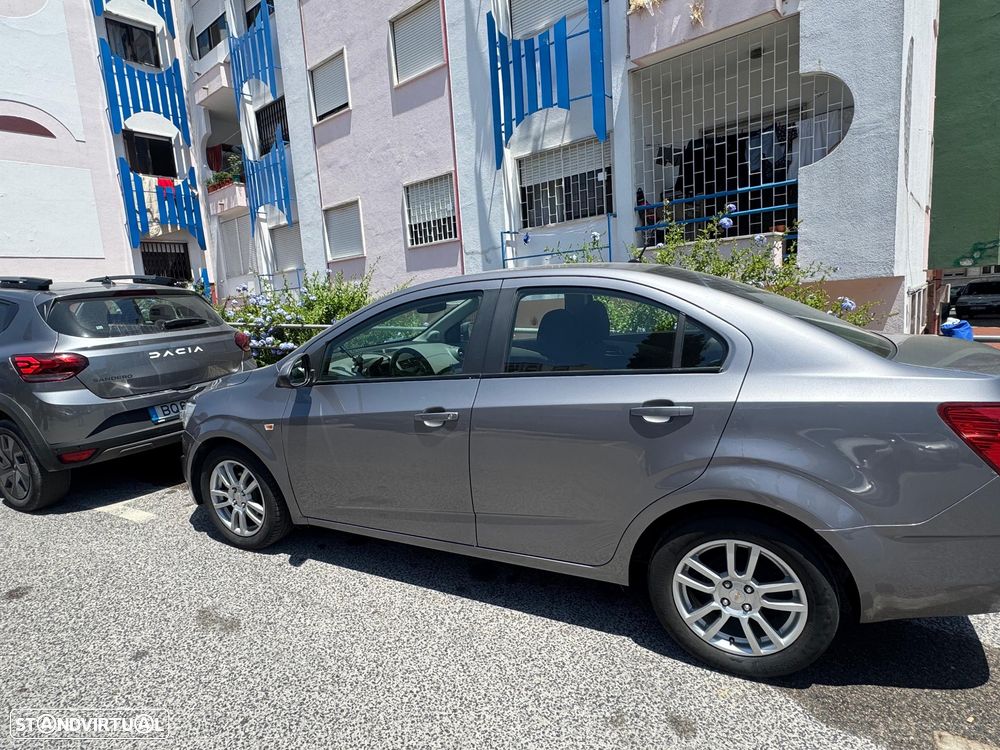 Chevrolet Aveo 1.4 LTZ - 4