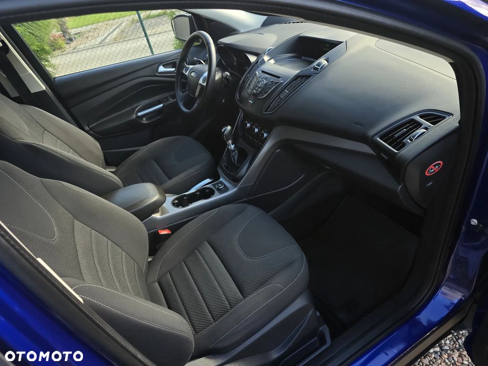 Ford Kuga 1.5 EcoBoost 2x4 Trend - 18
