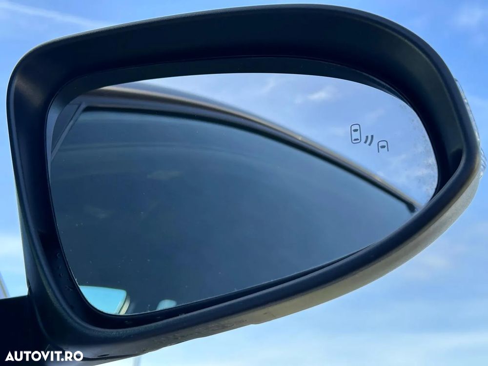 Toyota C-HR Hybrid Style - 17