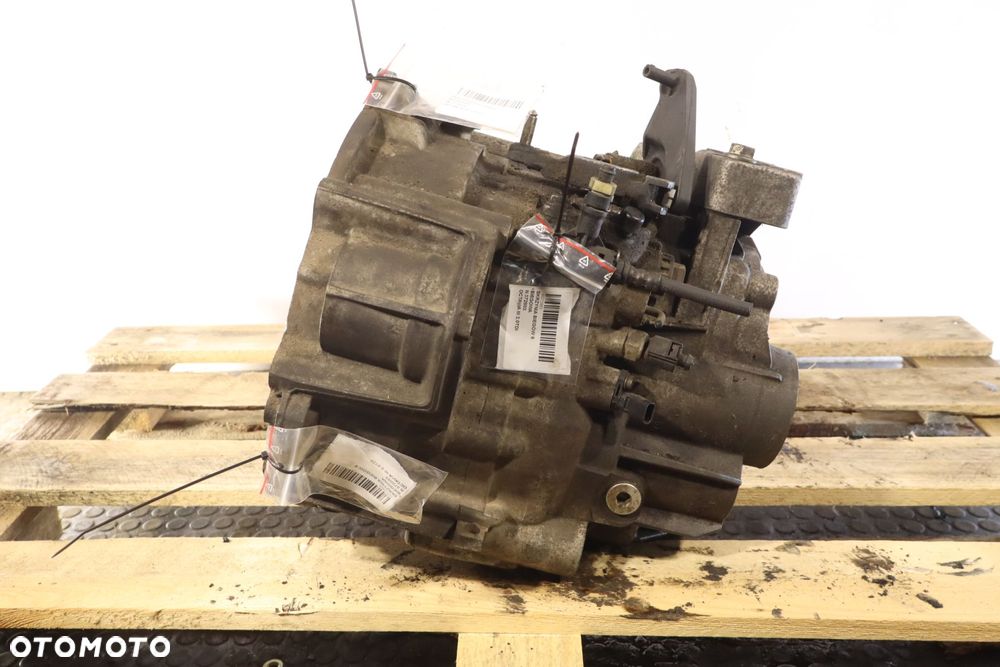 SKRZYNIA BIEGÓW 6 BIEGOWA SKODA OCTAVIA III 2.0TDI - 3