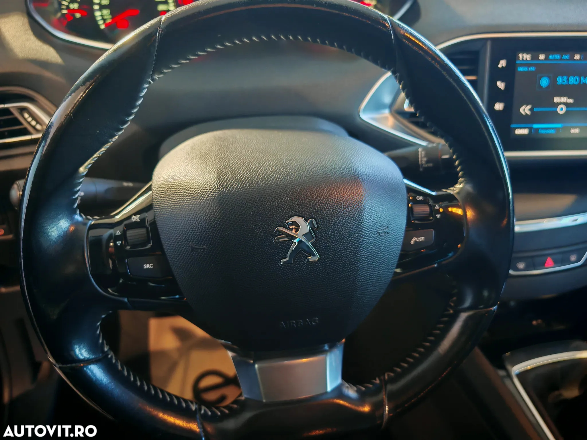 Peugeot 308 1.2 L PureTech Turbo S&S Active - 15