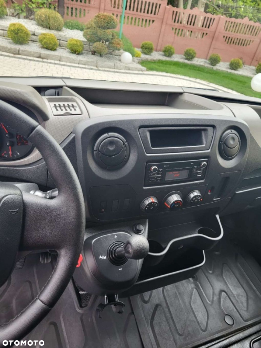 Renault Master 2.3 170ps. L2H2  8-osobowy - 36