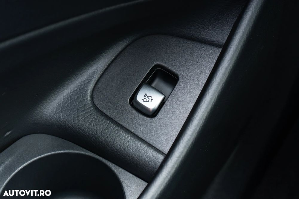Mercedes-Benz E 300 de 9G-TRONIC AMG Line - 34