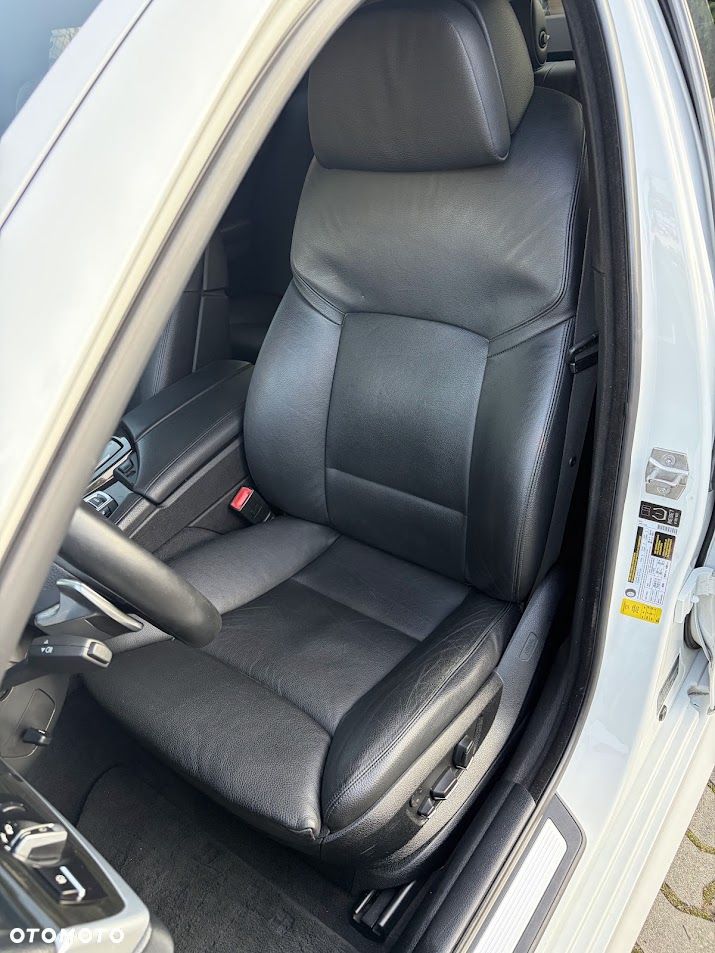 BMW Seria 5 535i - 13