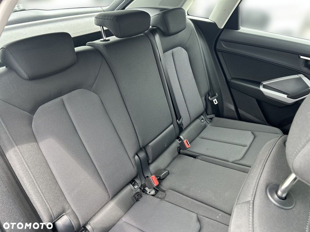 Audi Q3 - 24