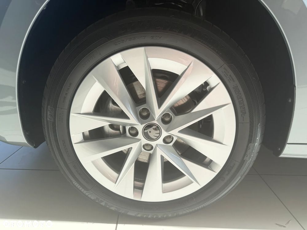 Skoda Octavia 1.5 TSI Drive Selection - 7