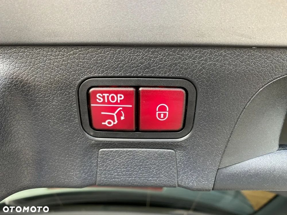 Mercedes-Benz CLA AMG 35 4-Matic 7G-DCT - 21