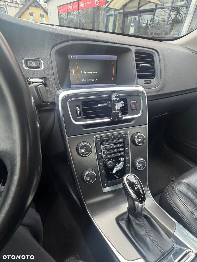 Volvo S60 2.5 T5 - 8