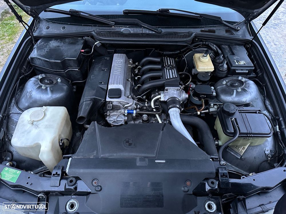 BMW 318 tds Touring - 11