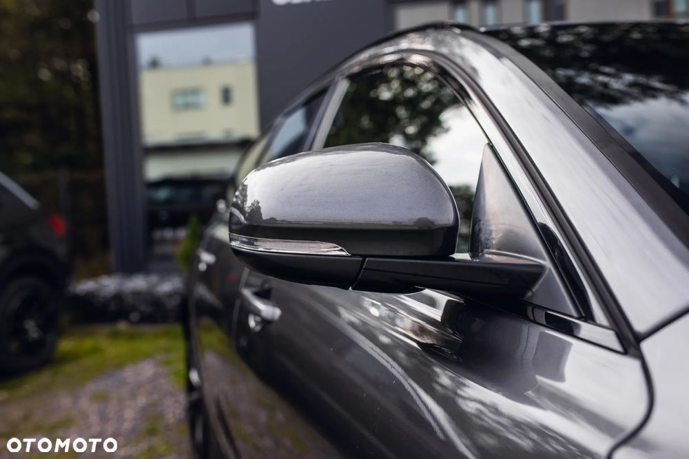 Jaguar XF 2.0 i4D R-Sport - 6