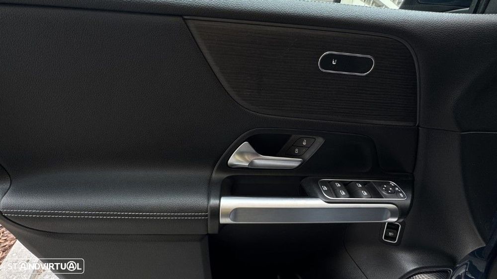 Mercedes-Benz EQB 300 4Matic Progressive - 10