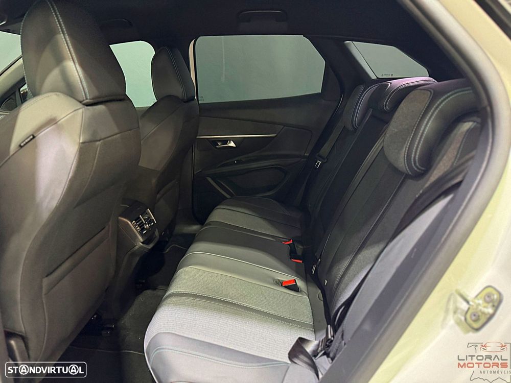 Peugeot 3008 1.2 PureTech Allure Pack EAT8 - 16