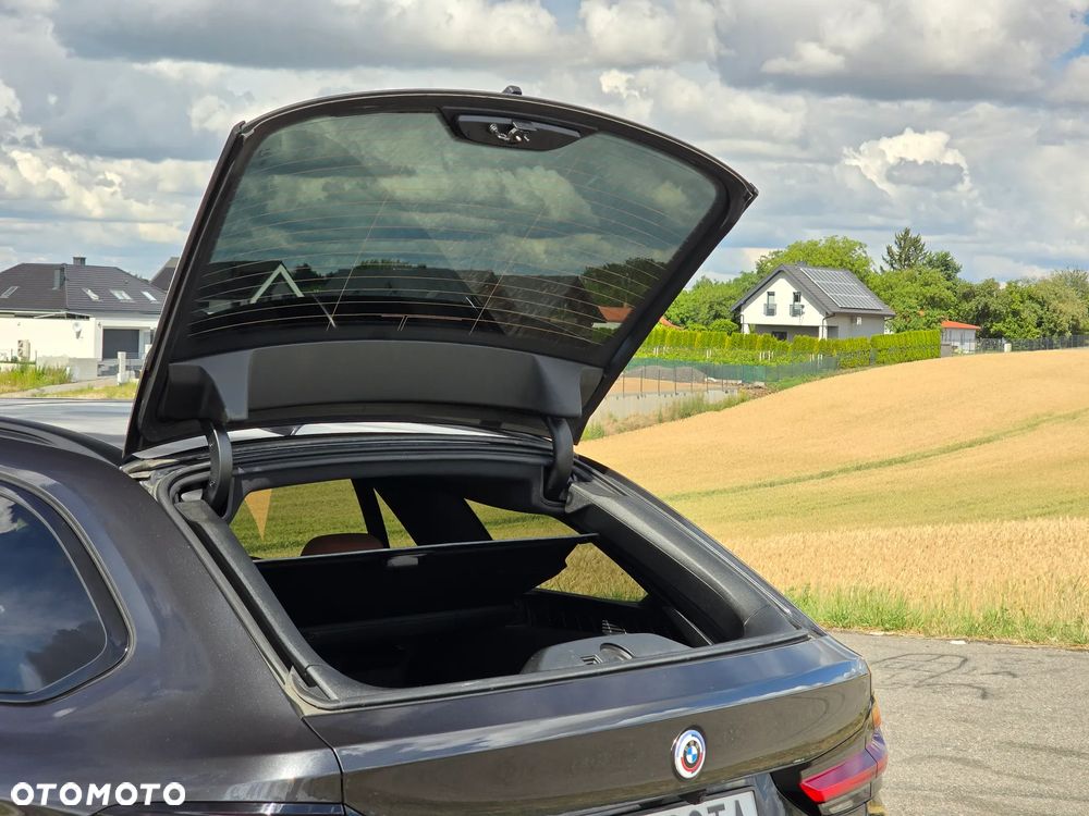BMW Seria 5 530d xDrive mHEV M Sport sport - 7