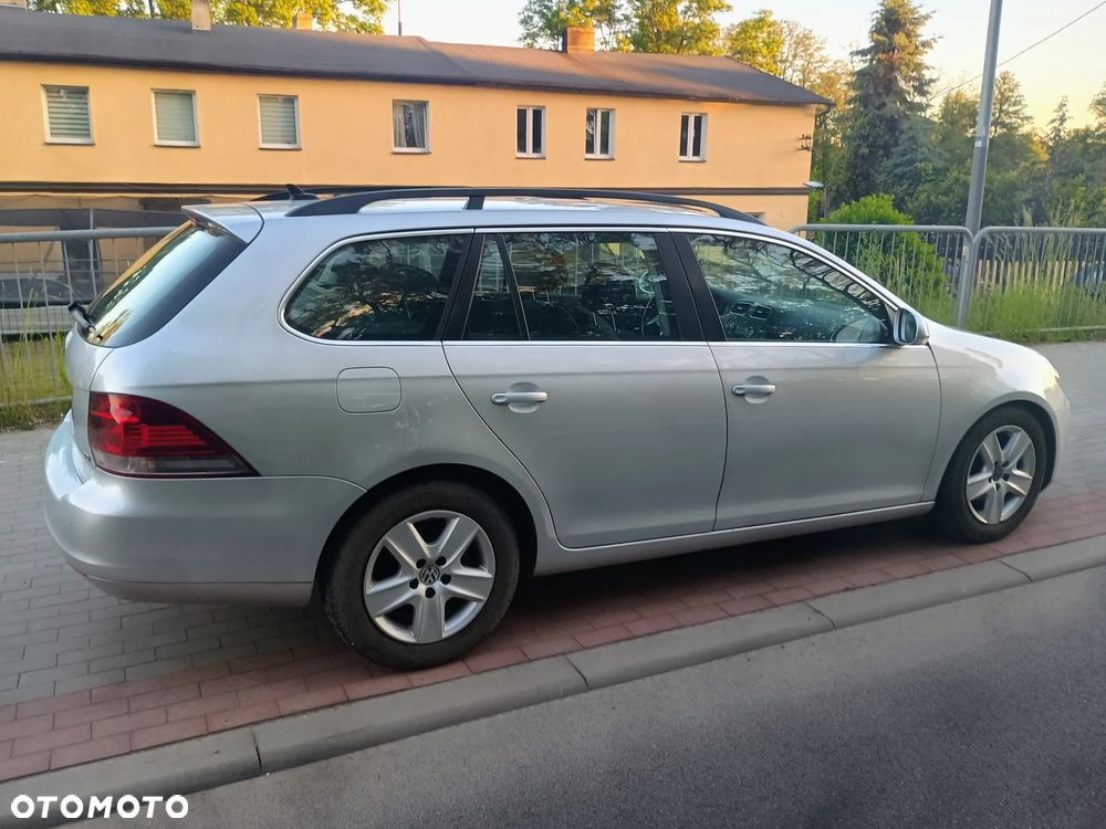 Volkswagen Golf 1.6 TDI DPF Highline - 7