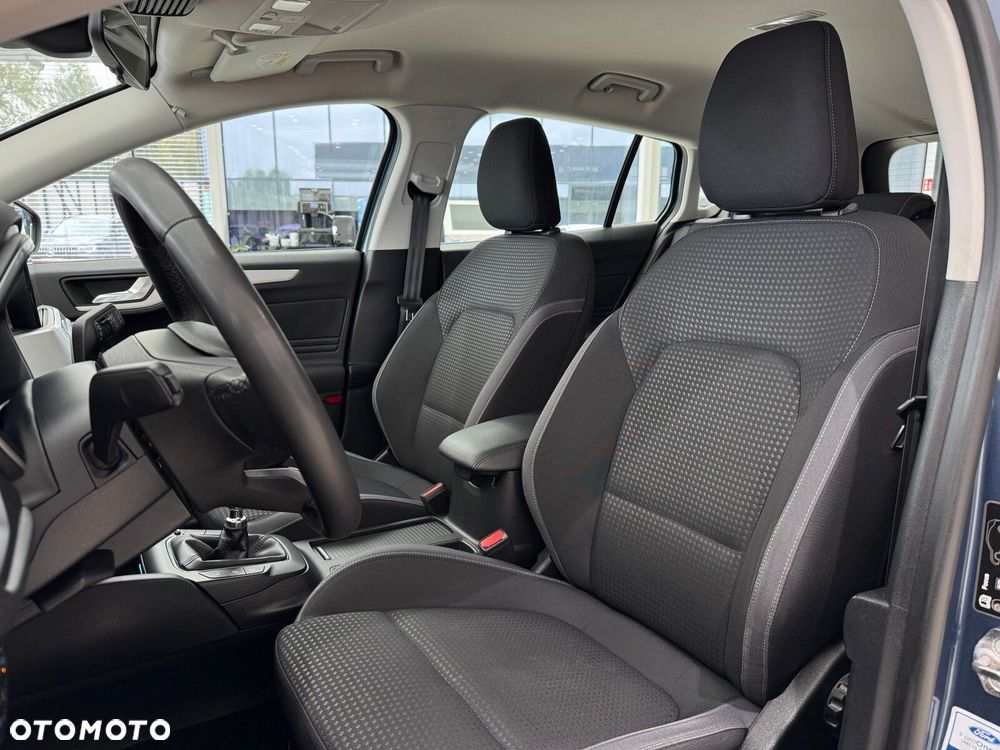 Ford Focus - 10