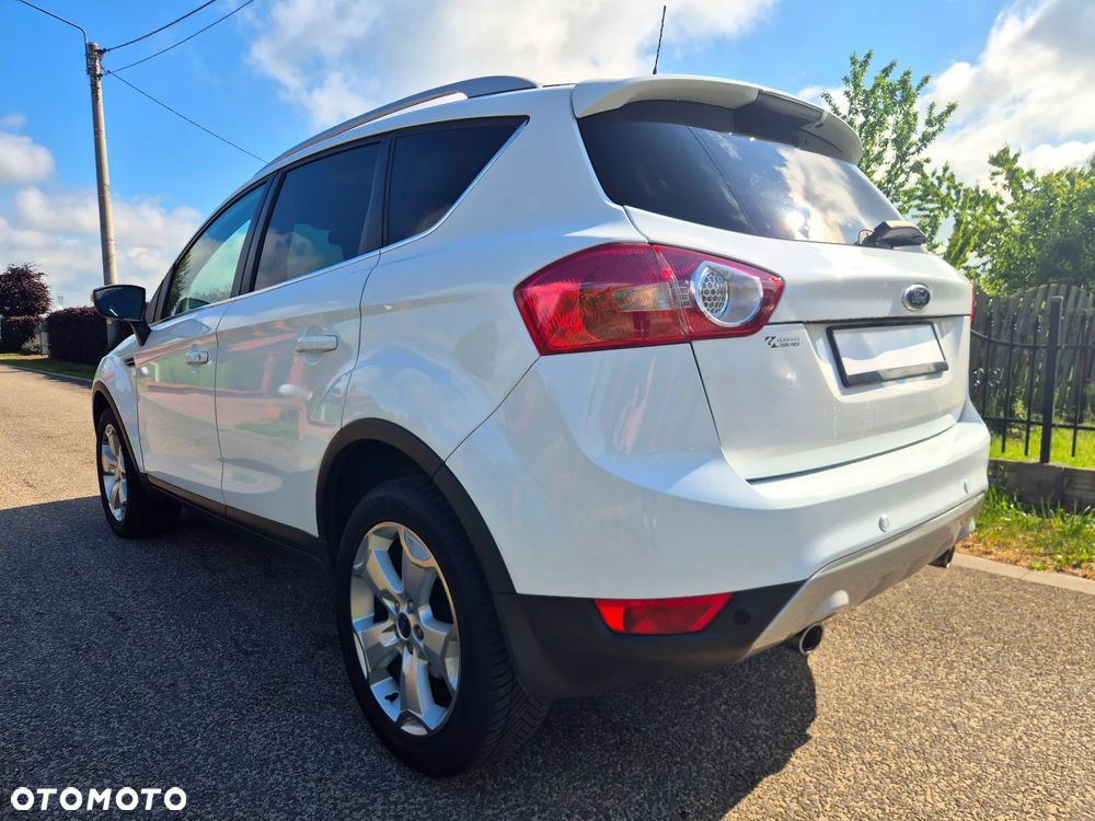 Ford Kuga 2.0 TDCi 4x4 Titanium - 14