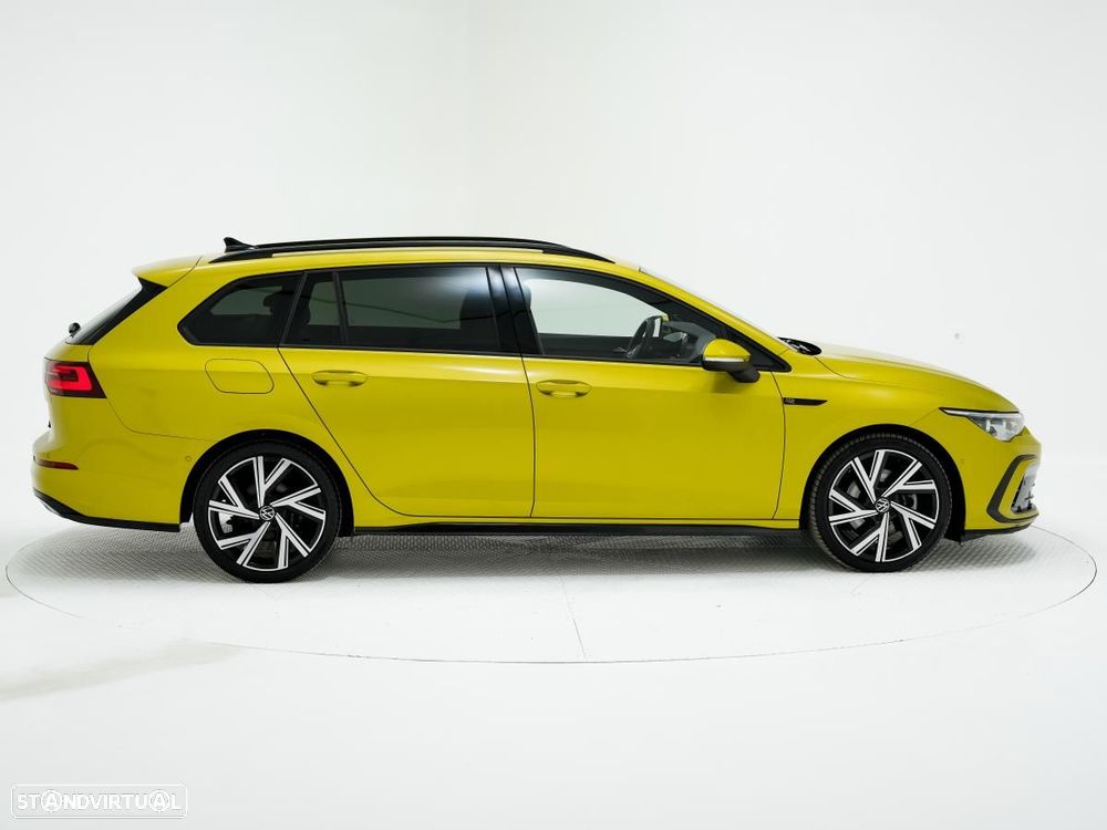 VW Golf Variant 2.0 TDi R-Line DSG - 2