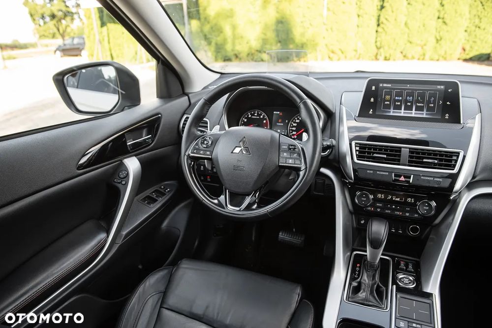 Mitsubishi Eclipse Cross 1.5 T-MIVEC ClearTec CVT 4WD Diamant Edition Plus - 29