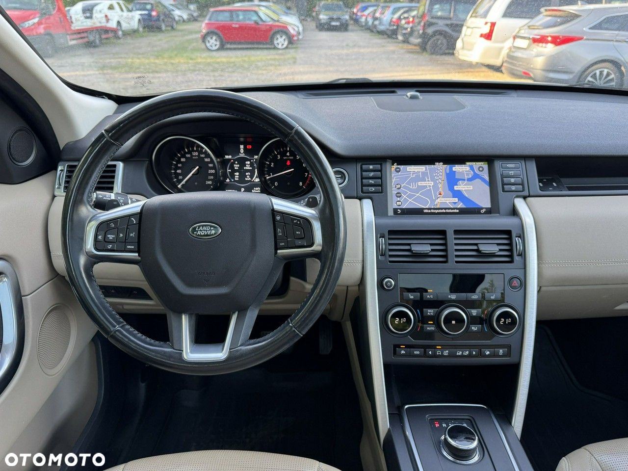 Land Rover Discovery Sport - 29
