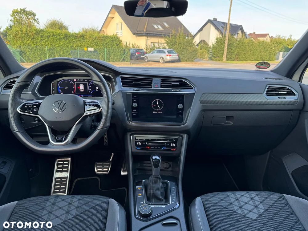 Volkswagen Tiguan 2.0 TDI SCR 4MOTION DSG R-Line - 25