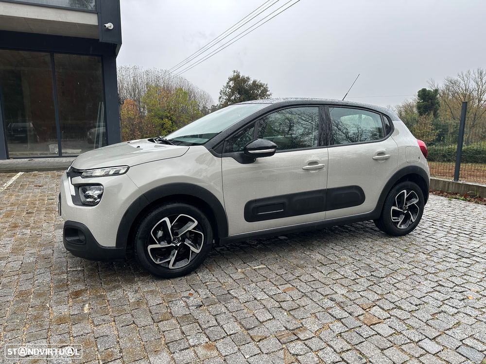 Citroën C3 1.2 PureTech Shine - 3