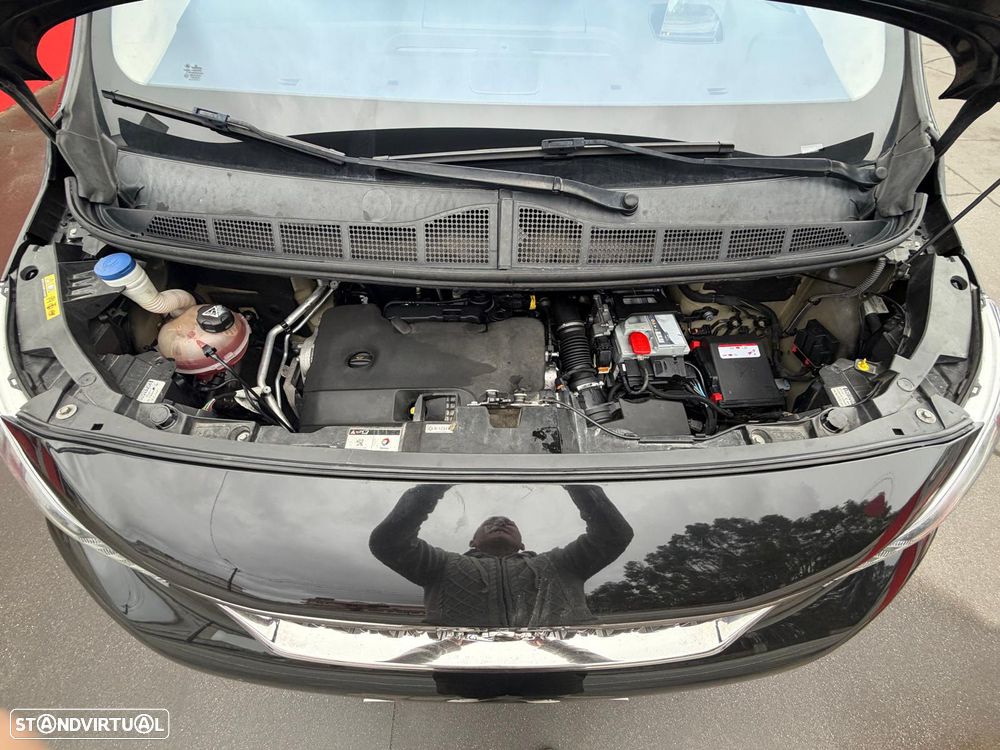 Peugeot Traveller 2.0 BlueHDi L1H1 Allure Compact EAT8 - 60