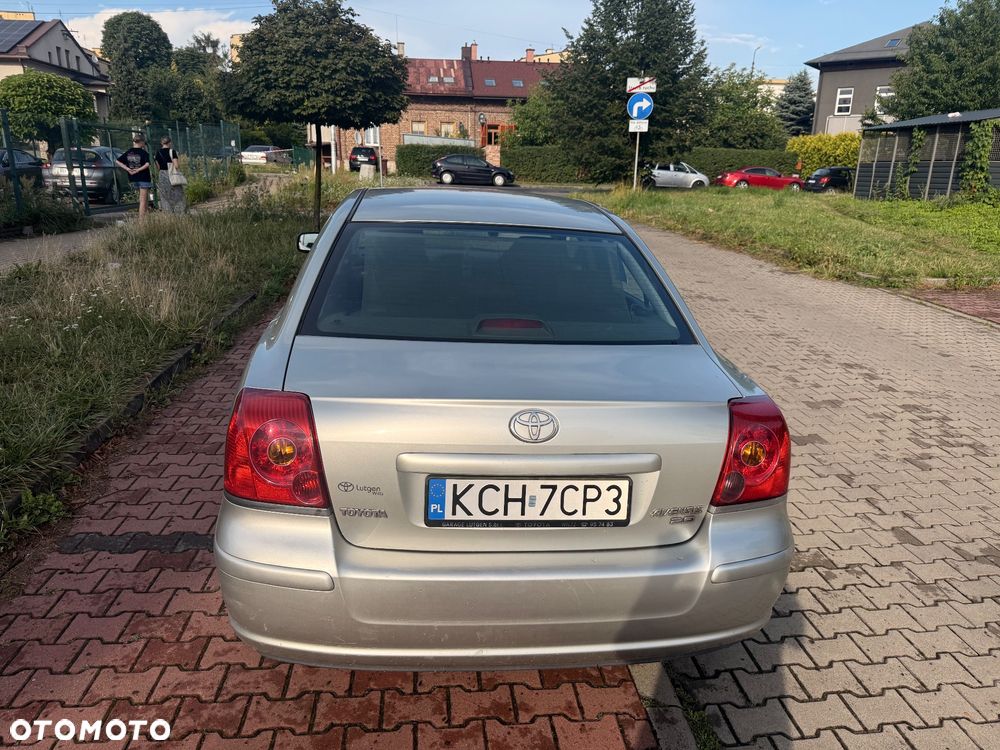 Toyota Avensis 2.0 D-4D Sol - 3