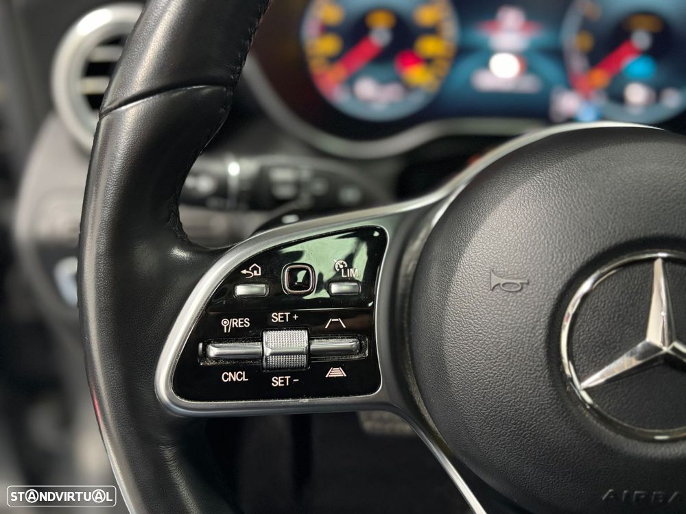 Mercedes-Benz GLC 300 e 4Matic 9G-TRONIC AMG Line - 12