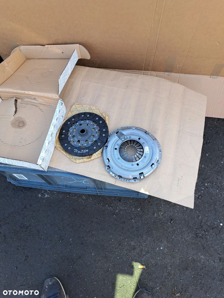 Zestaw sprzęgła tarcza docisk Opel Vivaro B 1.6 CDTI 95519559 Renault Trafic III 1.6 dCi Fiat Talento 1.6 EcoJet Nissan NV300 dCi - 1
